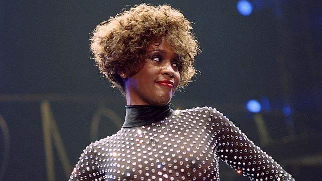 La autopsia de Whitney Houston, a la espera del examen toxicológico