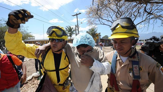 Honduras suspende a los responsables de la cárcel donde murieron más de 300 presos