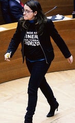 Mónica Oltra, los dardos de «lady samarreta»