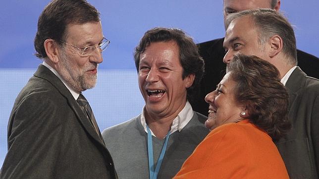 Rajoy sorprende con su alineación en el PP: Cospedal, secretaria general; Pons, Floriano y Arenas, vicesecretarios