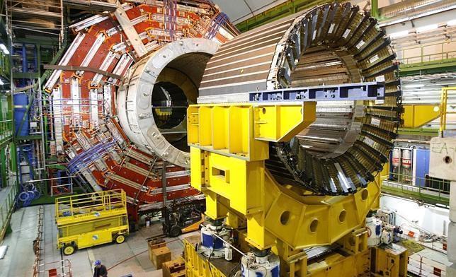 La «máquina de Dios» abre los ojos