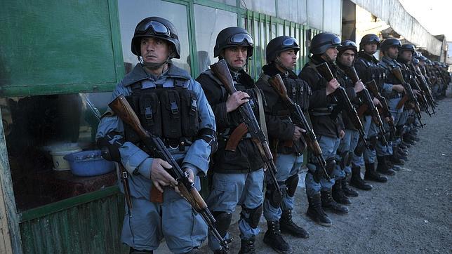 La OTAN se retira de los ministerios en Kabul tras el asesinato de dos oficiales norteamericanos