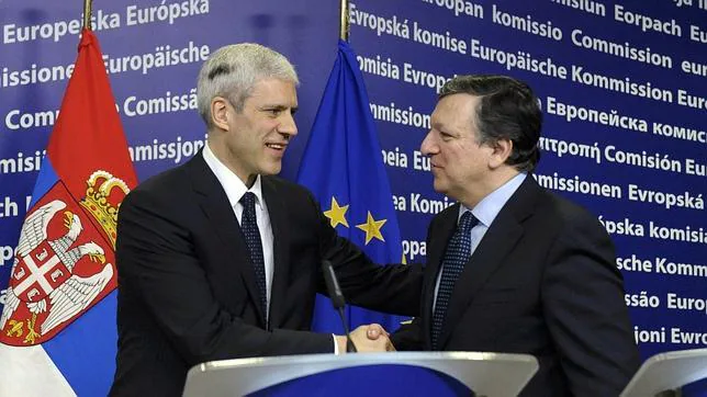 Serbia, nueva candidata oficial a la UE