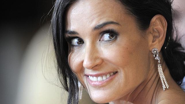 Demi Moore termina su rehabilitación