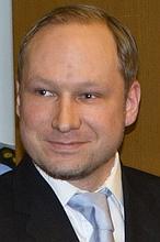 Breivik, acusado formalmente de «acto terrorista» por la matanza de Utoya