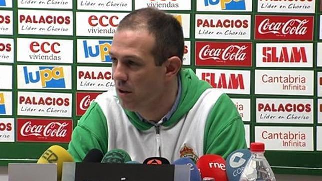 Juanjo González, destituido como entrenador del Racing