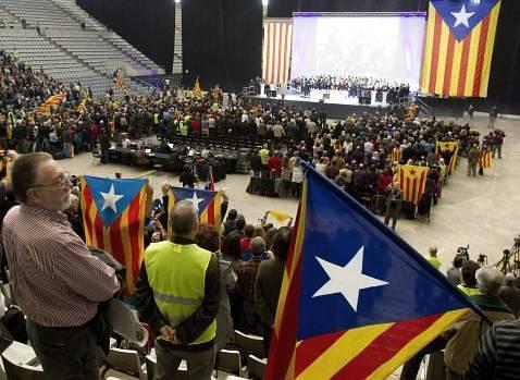 CiU bendice a los promotores del referendo de independencia