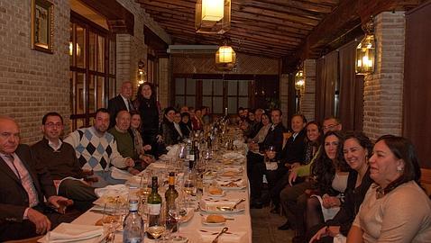 Emotivo homenaje a Luis Alba de sus compañeros