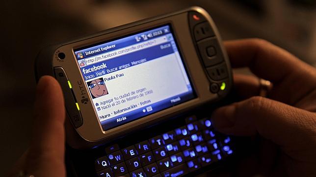 Las redes sociales, entre la influencia, la adicción y el narcisismo