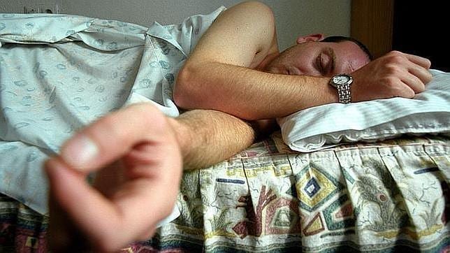 Dormir más de ocho horas o menos de seis perjudica al corazón