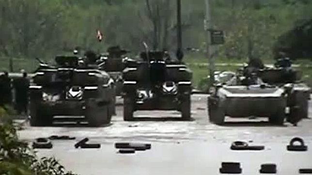 Siria ataca con artillería pesada horas antes de que expire el plazo para el alto el fuego