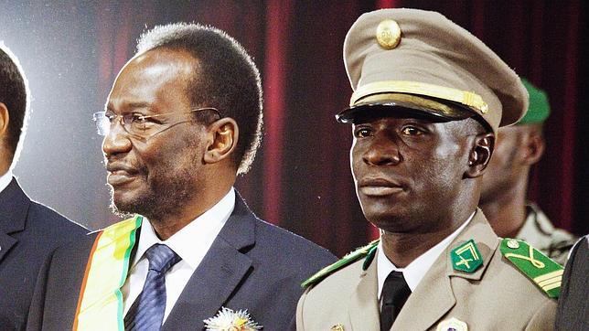 Traoré toma posesión como presidente de un Malí «en guerra»