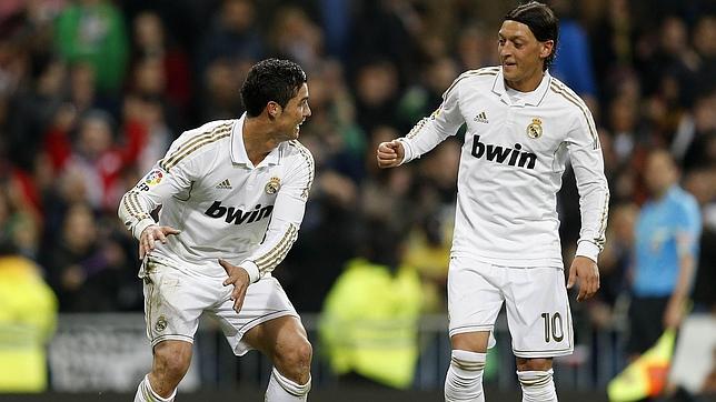 Un Madrid ganador sin centro del campo