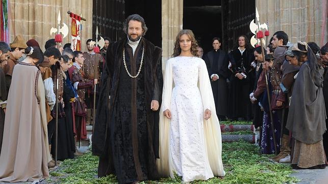 La serie de TVE «Isabel» se queda sin segunda temporada