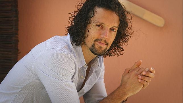 Jason Mraz: «¿Que por qué amor? Porque es lo contrario al dolor»