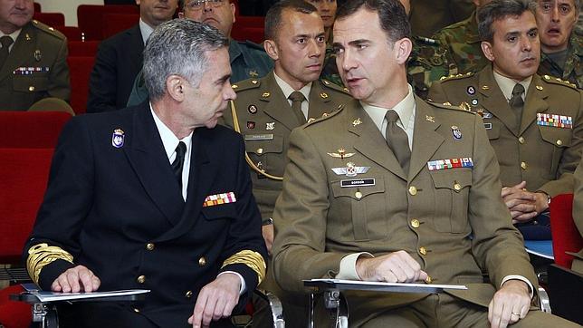 El Príncipe comprueba cómo se combate a los IED, la principal amenaza en Afganistán
