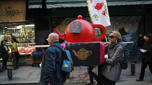 Pinchazo de la marcha atea y del enésimo «Yo no pago»