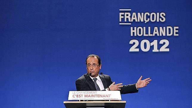 Hollande hace números de magia