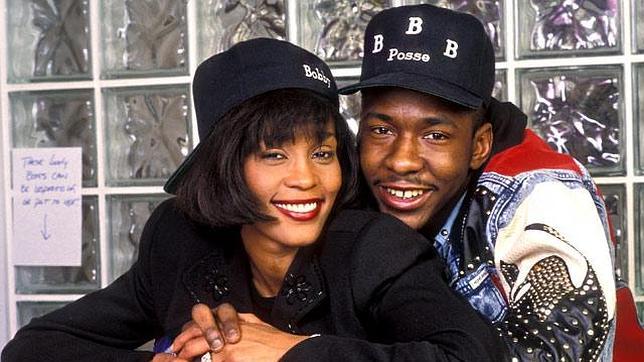 Bobby Brown, exmarido de Withney Houston, se libra de la cárcel