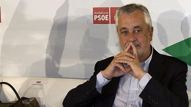 Griñán defiende al exconsejero Fernández, en prisión preventiva por los ERE