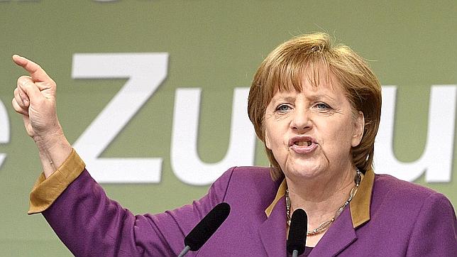 Merkel vuelve a advertir de que el pacto fiscal es innegociable