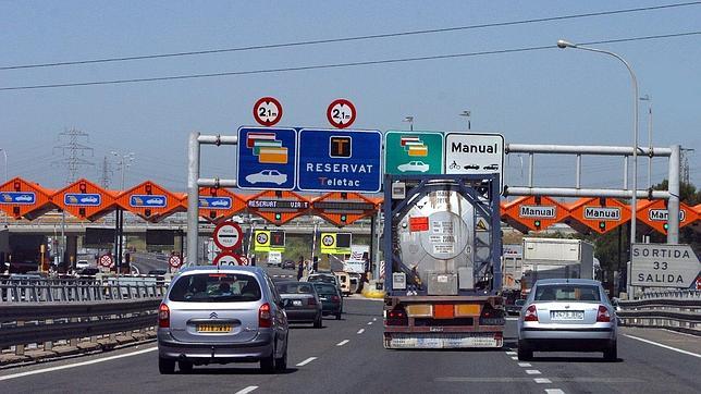 Cien personas al día se apuntan al &quot;no vull pagar&quot;