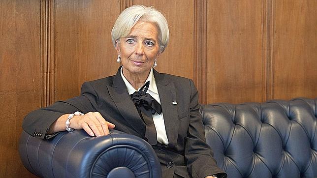 Lagarde ve «falso» el debate entre austeridad y crecimiento