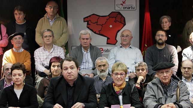 «¡Cuidado Amaiur, que el poder aburguesa!»