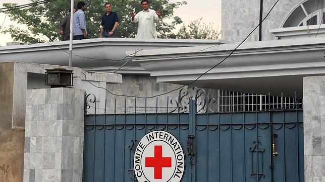 Cruz Roja suspende actividades en Pakistán tras el asesinato de uno de sus miembros