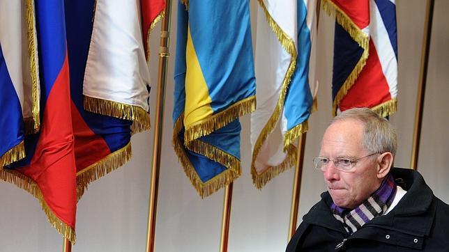 Alemania avisa de que Europa no se vendrá abajo si Grecia abandona el euro