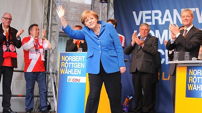 Merkel confía en una asociación estable con Hollande