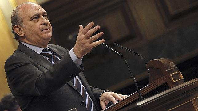 El ministro del Interior sobre ETA: «No hace falta diálogo, sólo que se disuelva»