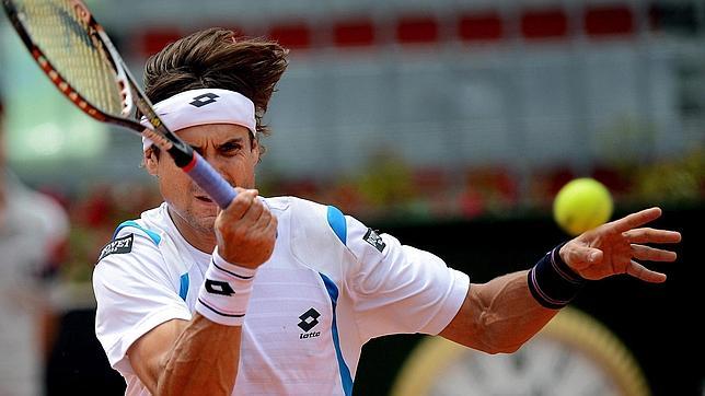 Ferrer derrota a Gasquet en un igualado partido y espera a Nadal en semifinales