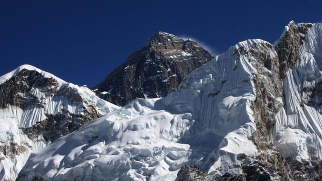 Tres escaladores mueren en el Everest