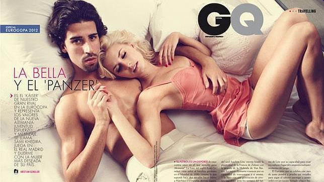 Khedira, en la cama con su novia en el especial de la Eurocopa de la revista «GQ»