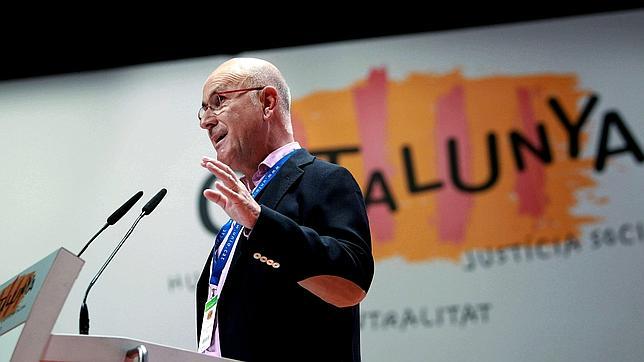 Duran ve al PP «totalmente alejado» del pacto fiscal y al PSC aproximándose