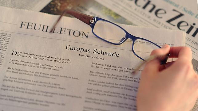 Günter Grass acusa a Europa de dar de beber a Grecia de la copa de cicuta
