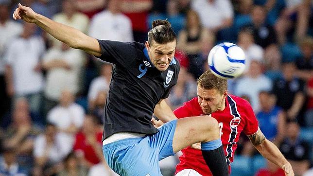 Andy Carroll será el «9» en la Inglaterra de Hogdson