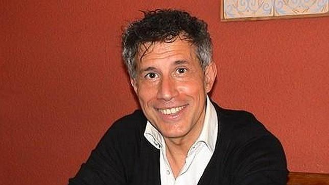 Ignacio Elguero: el poeta en vela