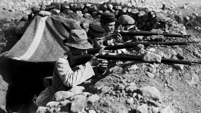 «Héroes de Igueriben, resistid unas horas más. Lo exige el buen nombre de España»