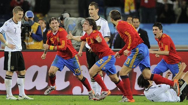 Villa y Puyol rechazan la invitación para ir a la concentración de España en la Eurocopa