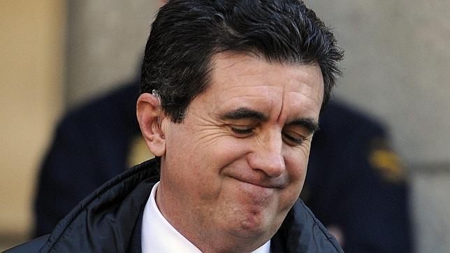 Matas acusa al juez de «rayar la prevaricación» por no citar a Camps