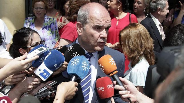 Chaves, sobre los ERE: «Mi Gobierno nunca amparó ni conoció ninguna ilegalidad»