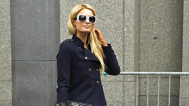 Paris Hilton cambia la alfombra roja por los juzgados