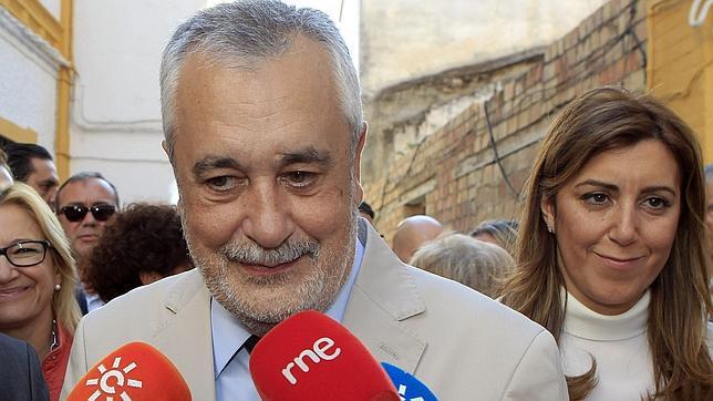 Griñán propone que las autonomías copien el número de diputados por habitantes de Andalucía