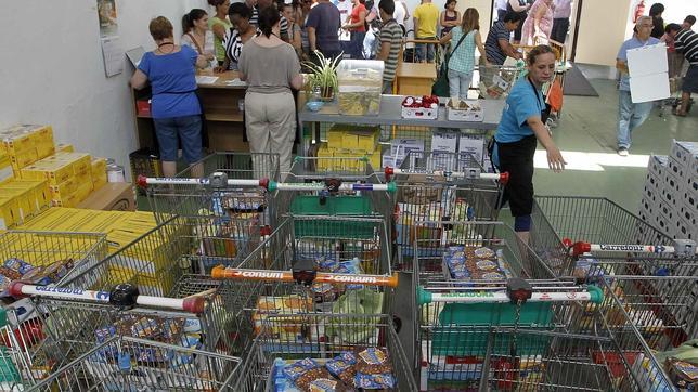 «Hay personas que usan velas porque les han cortado la luz»