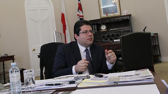 El ministro principal del Peñón: «Abran los ojos, Gibraltar jamás será español»
