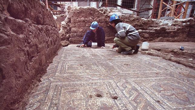 Barcelona busca su foro romano a los pies de la Generalitat