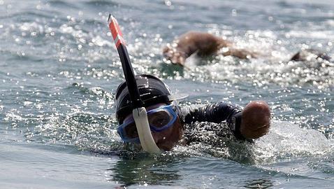 Phillipe Croizon, nadar alrededor del mundo sin piernas ni brazos