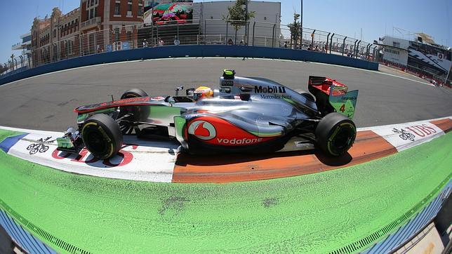 Maldonado, sancionado por su choque con Hamilton